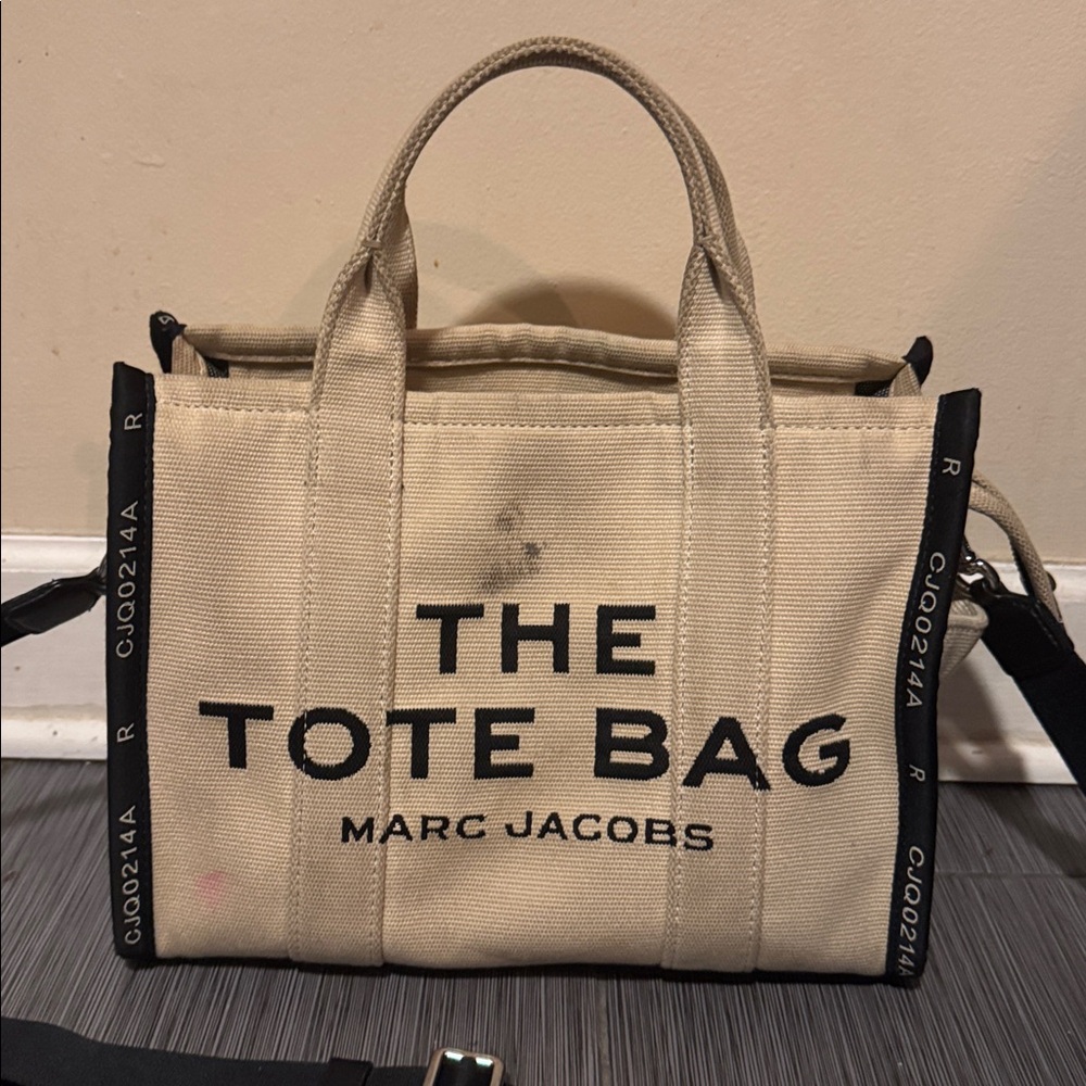 Marc Jacobs Beige Tote Bag